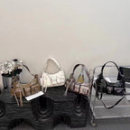 The Horizon Commuter Shoulder Bag