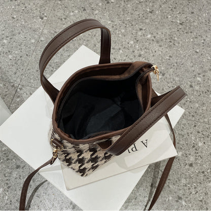 Houndstooth Checkerboard Shoulder Bag – Stylish & Versatile Tote