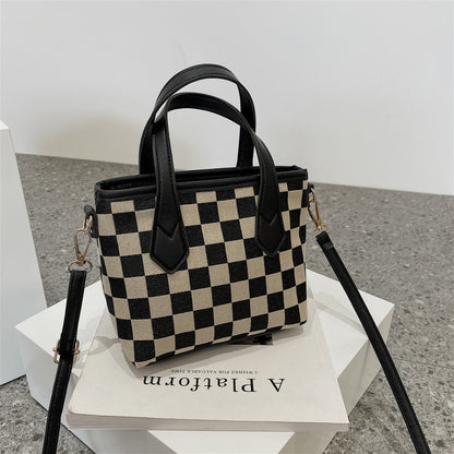 Houndstooth Checkerboard Shoulder Bag – Stylish & Versatile Tote