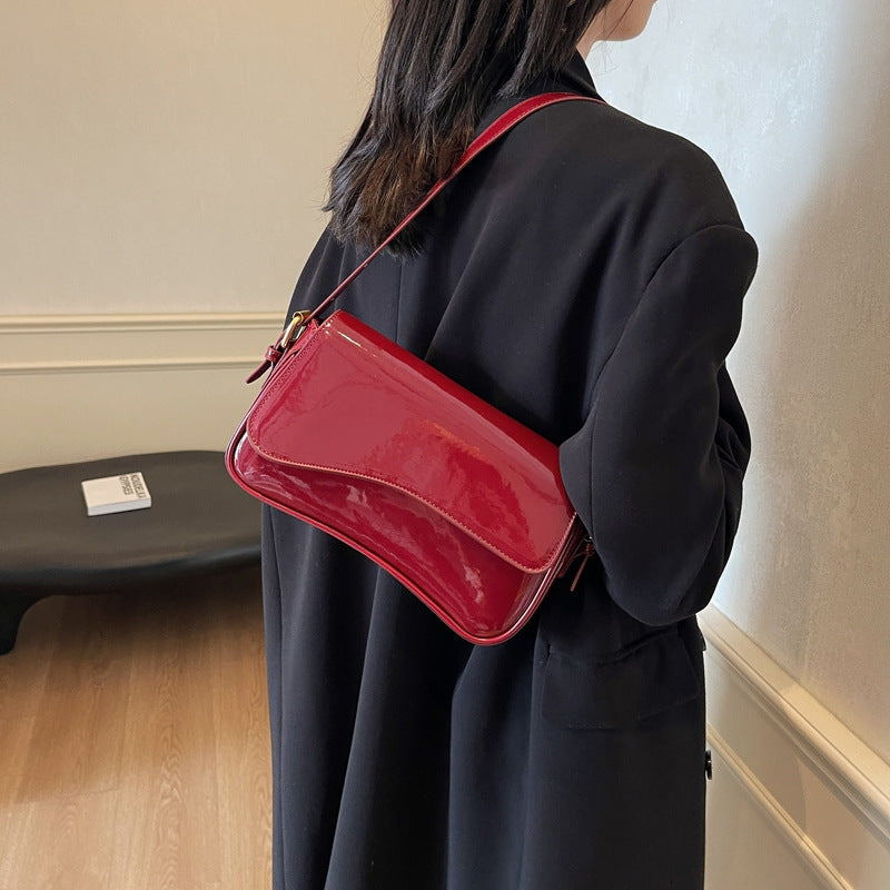 Urban Simplicity 2 Crossbody Bag