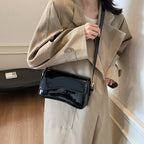 Urban Simplicity 2 Crossbody Bag