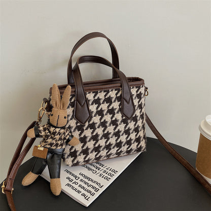 Houndstooth Checkerboard Shoulder Bag – Stylish & Versatile Tote