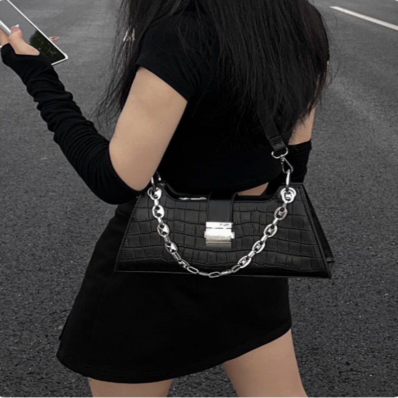 The Noir Elegance Chain Bag