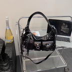 The Horizon Commuter Shoulder Bag